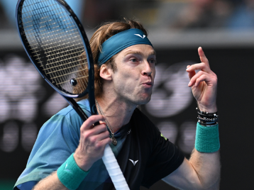 7金并且金 7金并且金